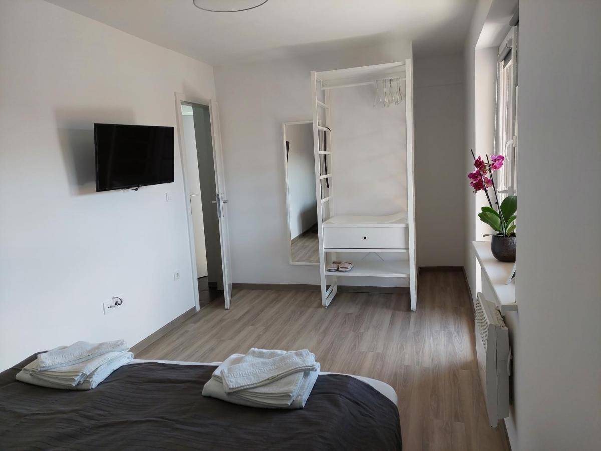 Apartment Trubarjeva33, Near Ljubljana, Free Parking Velike Lasce ภายนอก รูปภาพ